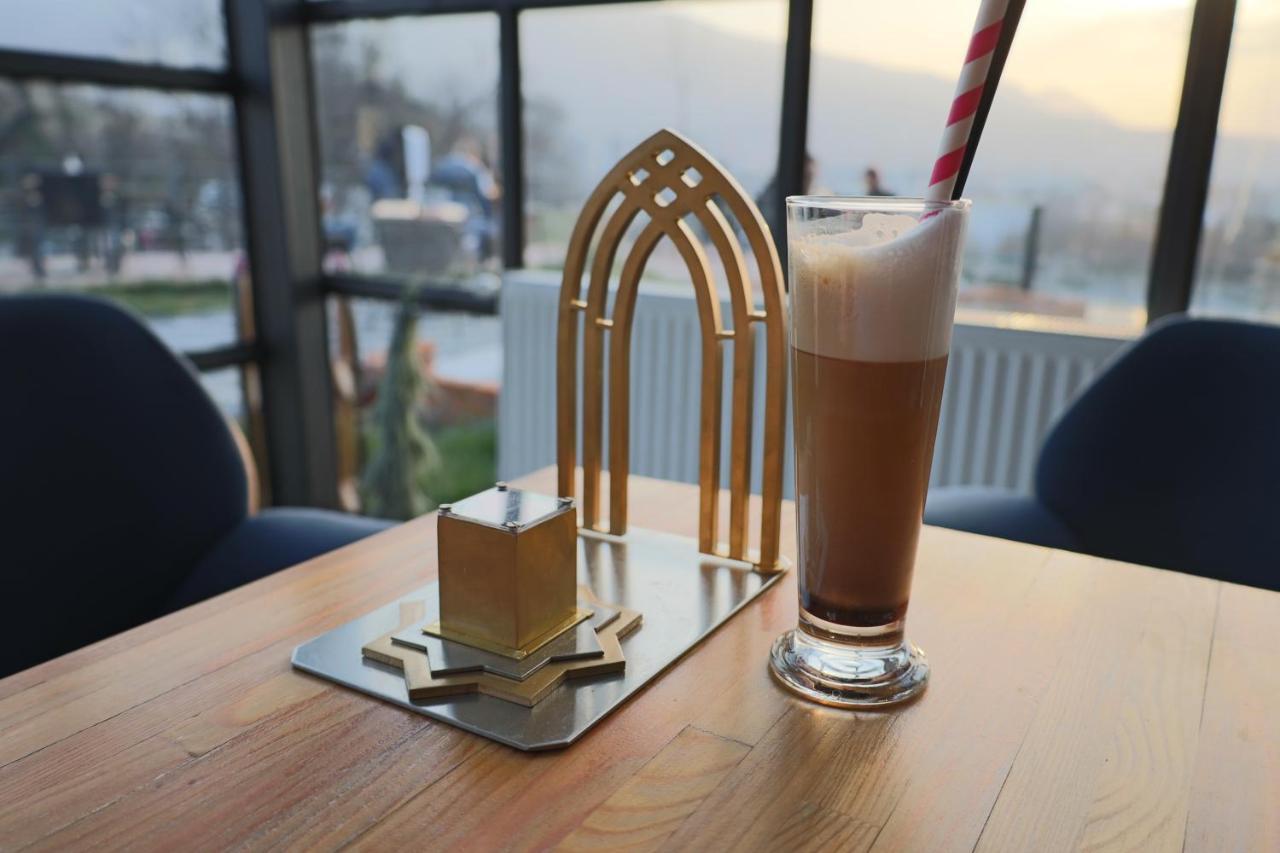 Mi Casa Hotell Skopje Eksteriør bilde
