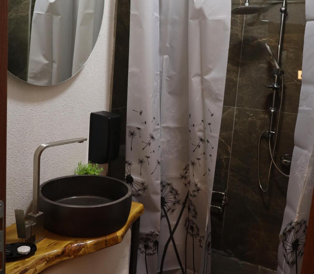 Mi Casa Hotell Skopje Eksteriør bilde